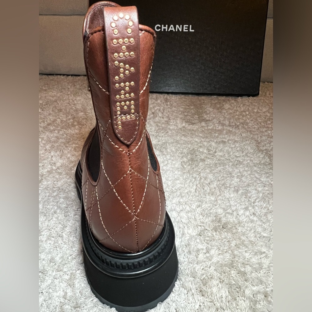 Chanel Calfskin Patent Cap Toe Quilted Short Boots 38.5 Brown/Black - Picture 11 of 16